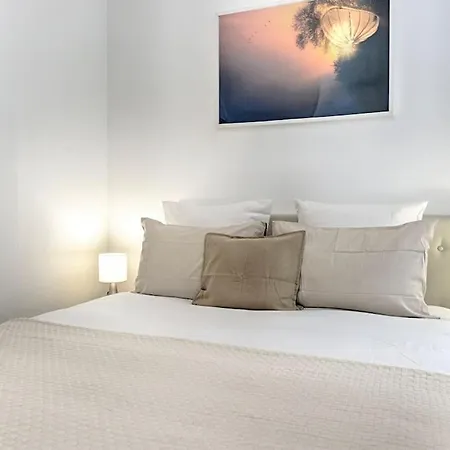 Ferienwohnung Le Nid Cosy -Au Coeur D'Orléans Exterior foto